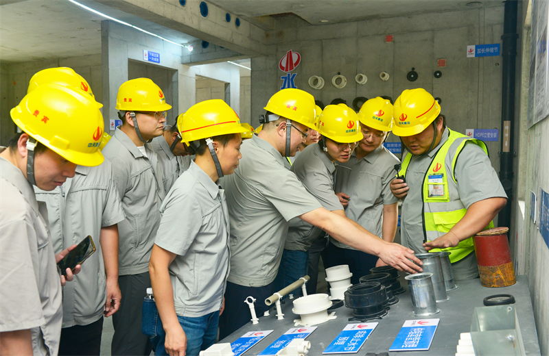 为进一步推进优质客户高效履约，提升交付品质、达成客户满意，2025年6月25日，1277星际电子游戏建设集团在上海组织召开2025年越秀地产、华润置业客户履约推进会。